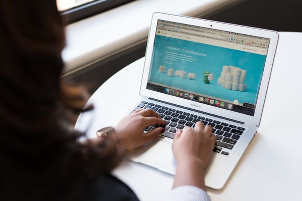 Des solutions en ligne pour vaincre vos addictions facilement